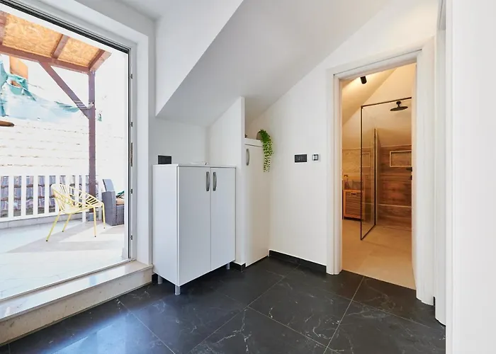 Ana-marija Apartman *